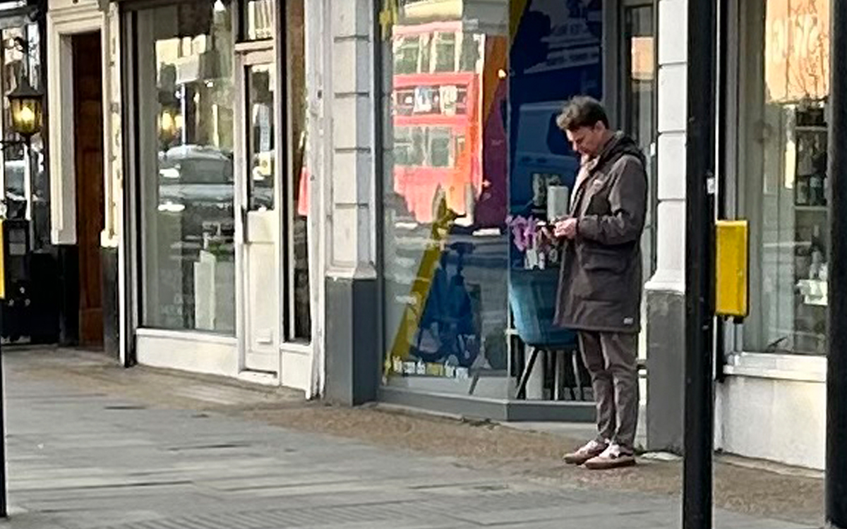 “Ah’ve tae walk aboot here an try an look like a Kunt…”